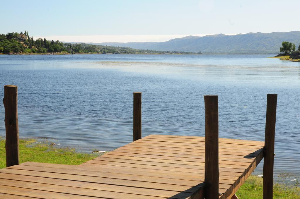 Hostal De La Costa Hotel Villa Carlos Paz Exterior photo